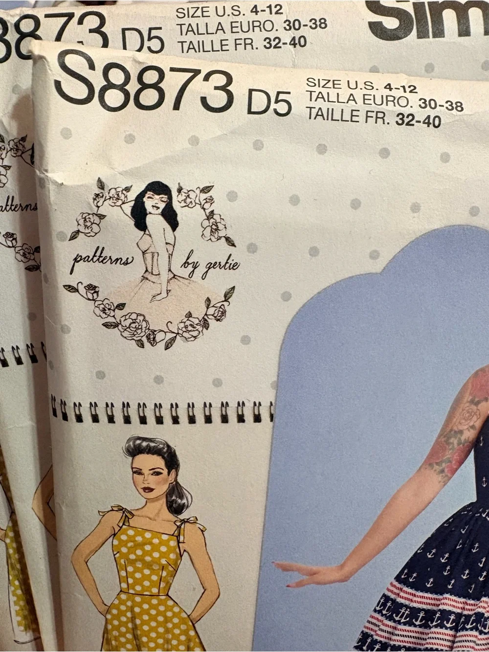 BN UNCUT SIMPLICITY 8873 D5 VINTAGE 1950S PINUP DRESS SEWING PATTERNS